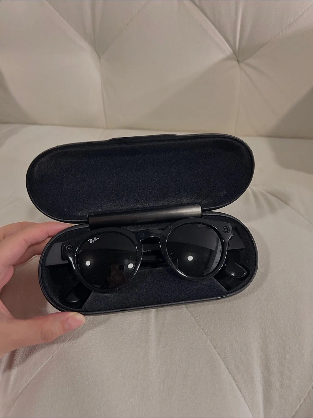 Ray-Ban Black Frame Sunglasses Gen2 insta stories